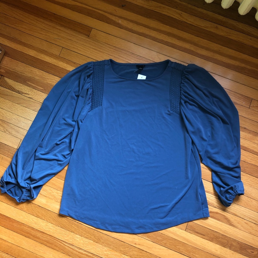 NWT ANN TAYLOR LONG SLEEVE TOP